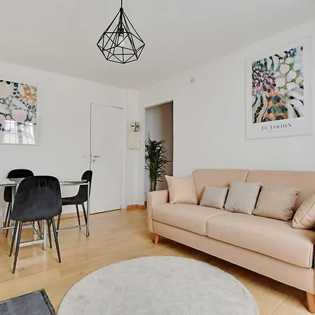 Cosy - 4p - Voltairenation *